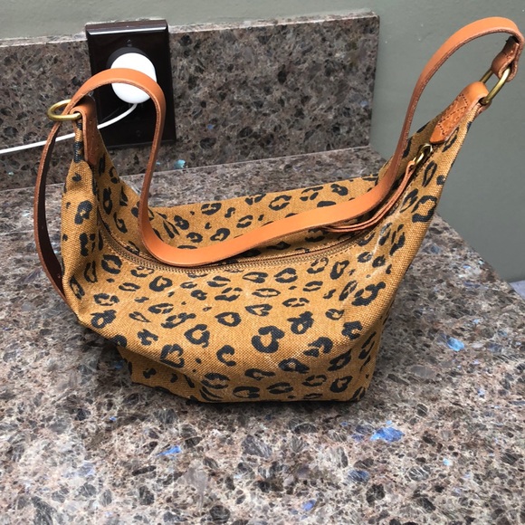 Madewell Canvas Sling Bag in Leopard Love - Picture 2 of 4